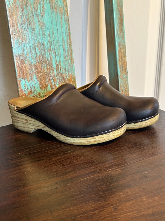 Dansko Shoes - Dansko Sonja Brown Oiled Leather Open Clogs